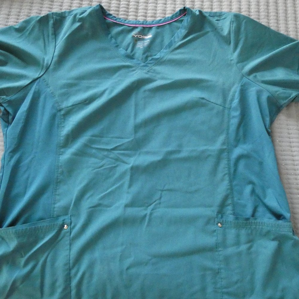 Healing Hands Purple Label YOGA Scrub Top